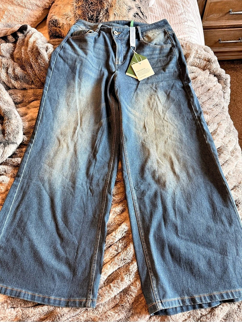 MOTHER The Hustler Ankle Fray Wide Leg Denim Jeans in Blue Size M (8) NWT